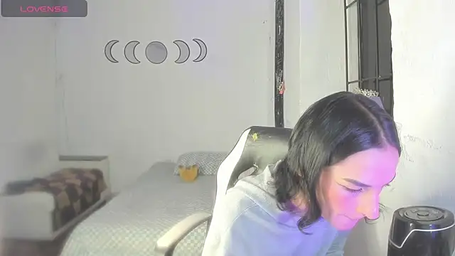 marianafoxx  online show from April 13, 2:32 pm