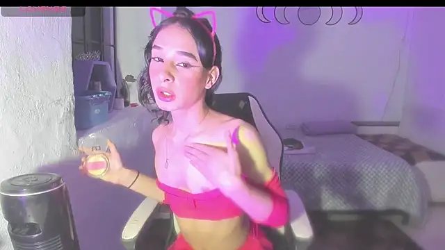 marianafoxx  online show from April 20, 11:39 pm