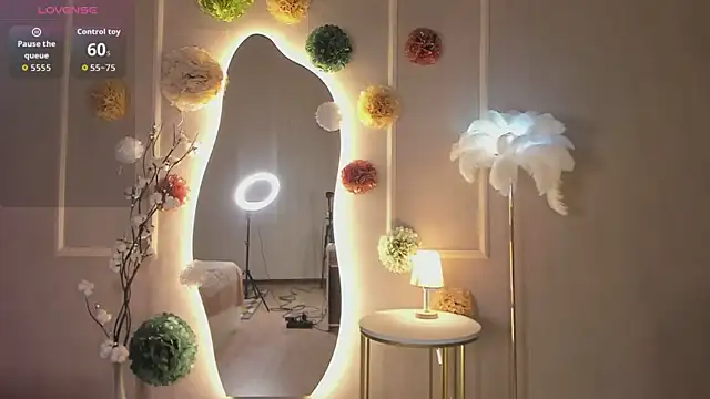 XAnytikKetX online show from April 14, 1:49 pm