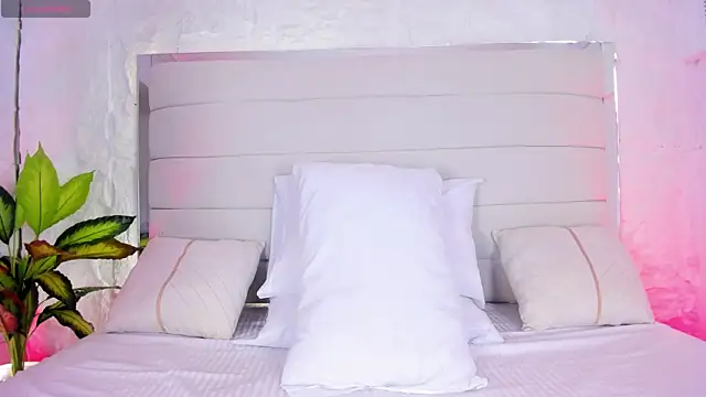 AitanaNoa online show from April 10, 7:43 pm