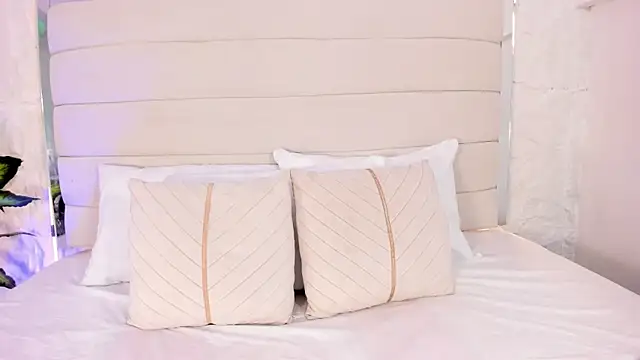 AitanaNoa online show from March 27, 7:59 pm