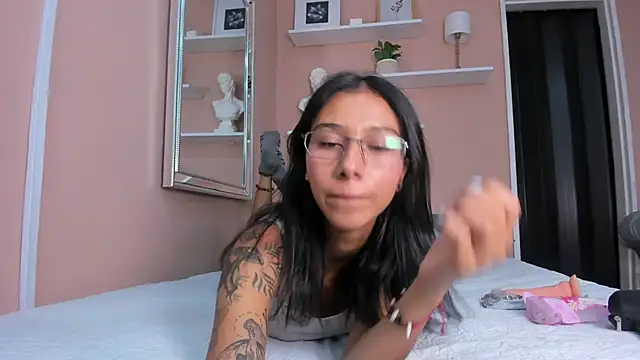 Kat 44 online show from April 29, 7:09 pm