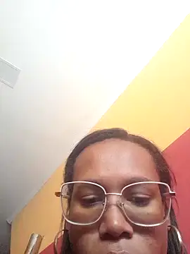 Snapshot of Sraveneno chatting on June 3, 1:12 pm Sraveneno online show from June 3, 1:12 pm