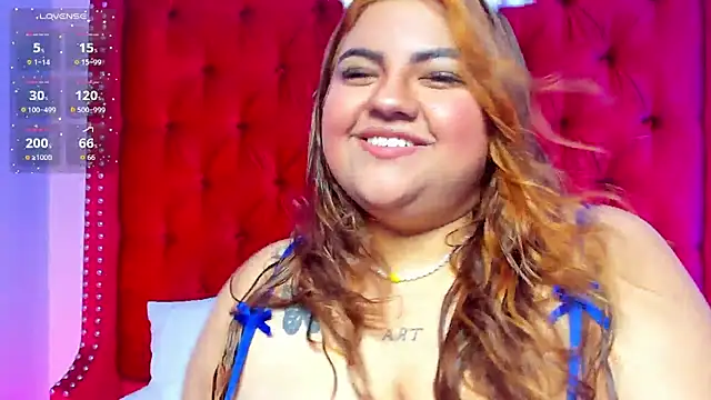 Snapshot of SunnyHoney_ chatting on June 15, 12:16 pm SunnyHoney online show from June 15, 12:16 pm