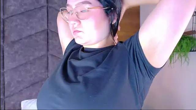 Snapshot of AmatistaSky__ chatting on May 11, 11:33 am AmatistaSky online show from May 11, 11:33 am