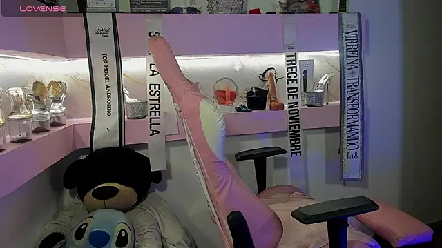 CherrySeraphine1 online show from April 9, 8:42 am