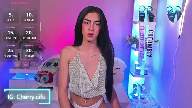 CherrySeraphine1 online show from May 5, 6:11 pm