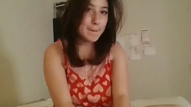 Silverbabyyy2007 online show from April 7, 2:24 am