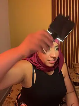 Chandra Yusef online show from March 21, 3:27 pm