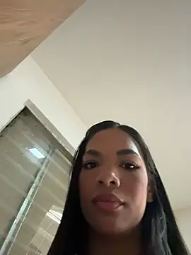 Snapshot of Millersofia chatting on July 17, 6:16 pm Millersofia online show from July 17, 6:16 pm