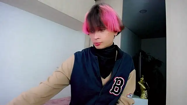 Snapshot of Darksweet_jack chatting on June 26, 4:35 pm Darksweet jack online show from June 26, 4:35 pm