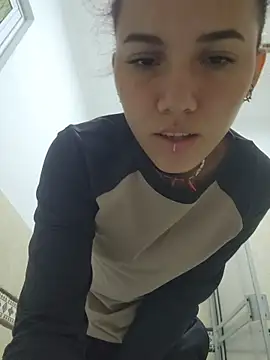 Isabella Stark online show from March 19, 11:43 am