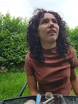 Isabella Stark online show from April 24, 11:45 am