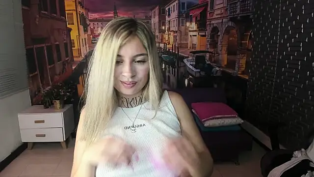 Tamaraa velez online show from April 16, 9:04 pm