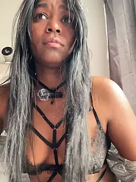 maryjane ebony online show from July 8, 1:56 pm
