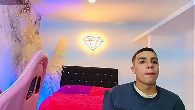 Ariatna Andy online show from March 31, 9:17 pm