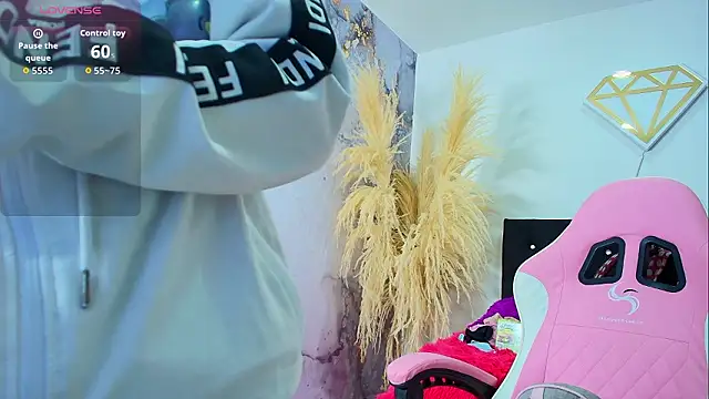 Ariatna Andy online show from March 6, 4:02 pm