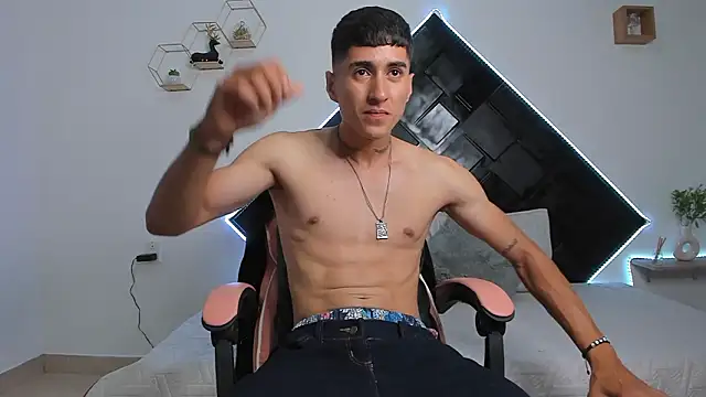 Dark Valentino  online show from March 17, 2:47 am