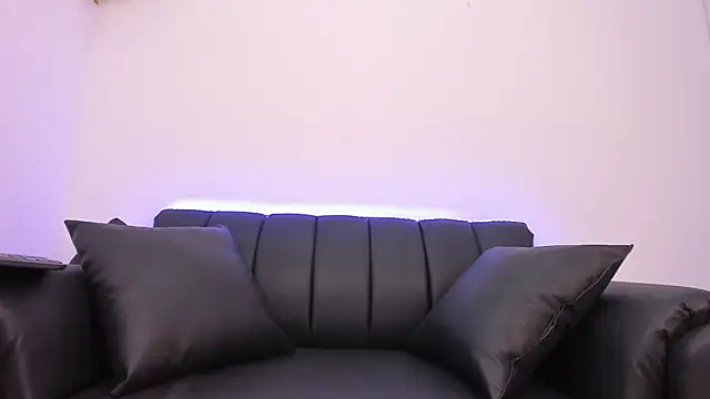 Dark Valentino  online show from March 21, 2:57 am