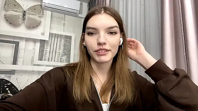 NellyMauson online show from March 4, 2:47 pm