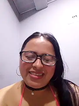 violetapeeveet online show from March 17, 6:27 am