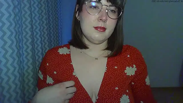 Snapshot of ClaraHard chatting on April 23, 5:25 pm ClaraHard online show from April 23, 5:25 pm