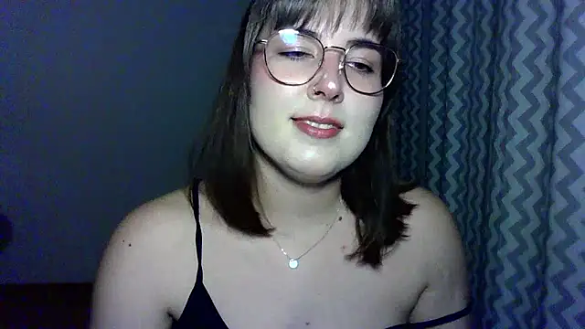 ClaraHard online show from July 9, 9:03 pm