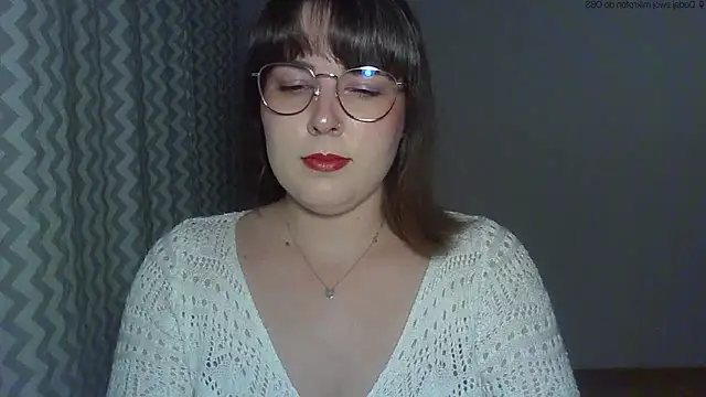 Snapshot of ClaraHard chatting on May 6, 6:34 pm ClaraHard online show from May 6, 6:34 pm