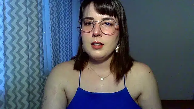 ClaraHard online show from June 30, 6:19 pm
