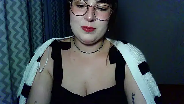 ClaraHard online show from July 12, 6:53 pm