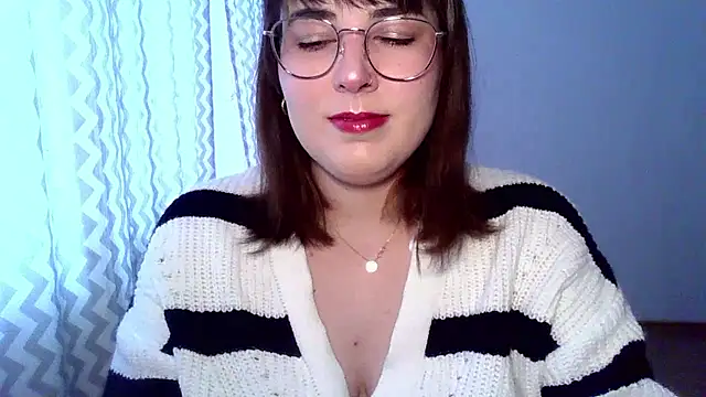 ClaraHard online show from July 9, 8:59 am