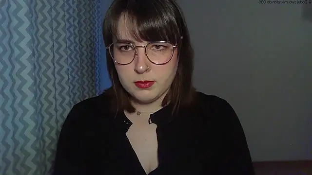 Snapshot of ClaraHard chatting on May 4, 5:49 pm ClaraHard online show from May 4, 5:49 pm