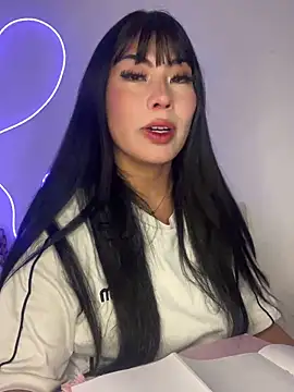 Snapshot of Jade-Naughty chatting on June 13, 11:45 pm Jade-Naughty online show from June 13, 11:45 pm