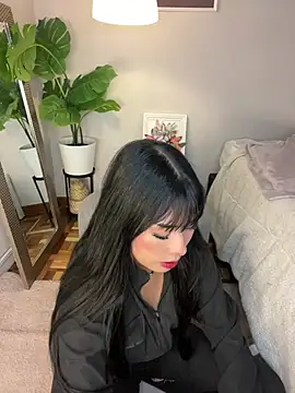 Snapshot of Jade-Naughty chatting on July 17, 7:22 pm Jade-Naughty online show from July 17, 7:22 pm