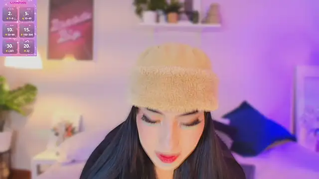 Jade-Naughty online show from April 17, 8:22 pm