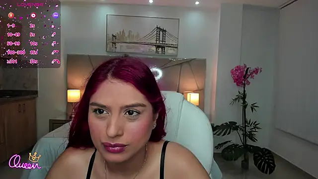 Raven-reyess online show from April 23, 9:05 pm