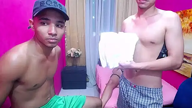 hotsex couple online show from April 13, 7:18 pm