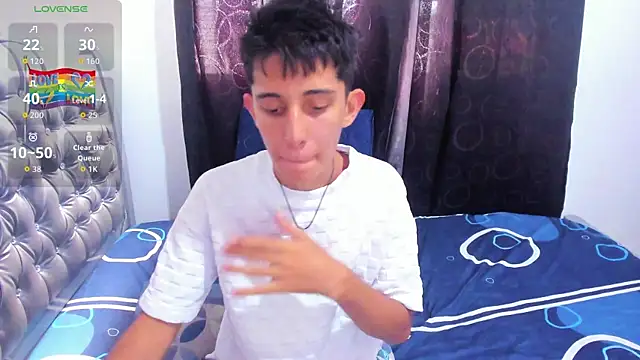 gomitaboy1 online show from March 16, 8:11 pm