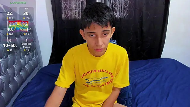 gomitaboy1 online show from April 16, 6:08 pm