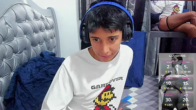 gomitaboy1 online show from April 2, 6:58 pm