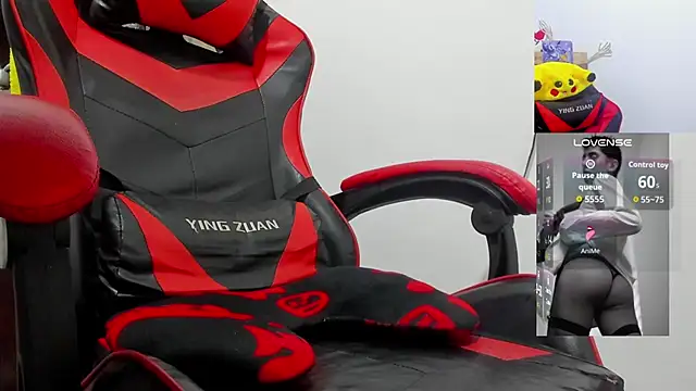 gomitaboy1 online show from March 28, 7:26 pm