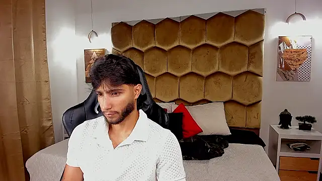 Emmet CollinsJS online show from March 22, 3:54 am