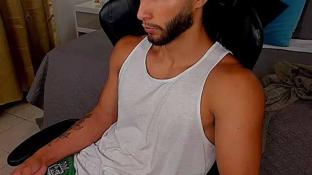 Emmet CollinsJS online show from April 17, 6:49 am