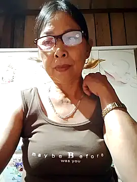 Snapshot of Sky-rain98 chatting on May 8, 5:50 pm Sky-rain98 online show from May 8, 5:50 pm