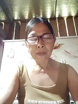 Snapshot of Sky-rain98 chatting on May 27, 2:08 am Sky-rain98 online show from May 27, 2:08 am