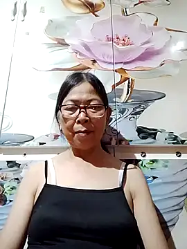 Snapshot of Sky-rain98 chatting on May 22, 7:06 am Sky-rain98 online show from May 22, 7:06 am