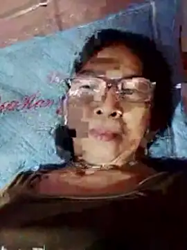 Snapshot of Sky-rain98 chatting on May 13, 6:48 pm Sky-rain98 online show from May 13, 6:48 pm