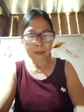 Snapshot of Sky-rain98 chatting on June 1, 7:52 am Sky-rain98 online show from June 1, 7:52 am
