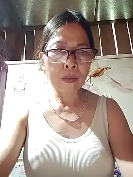 Snapshot of Sky-rain98 chatting on May 31, 10:43 am Sky-rain98 online show from May 31, 10:43 am