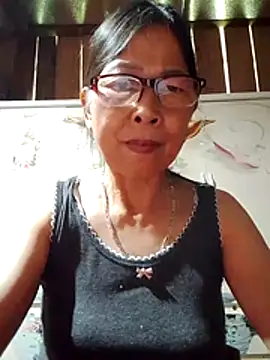 Snapshot of Sky-rain98 chatting on May 10, 6:28 am Sky-rain98 online show from May 10, 6:28 am